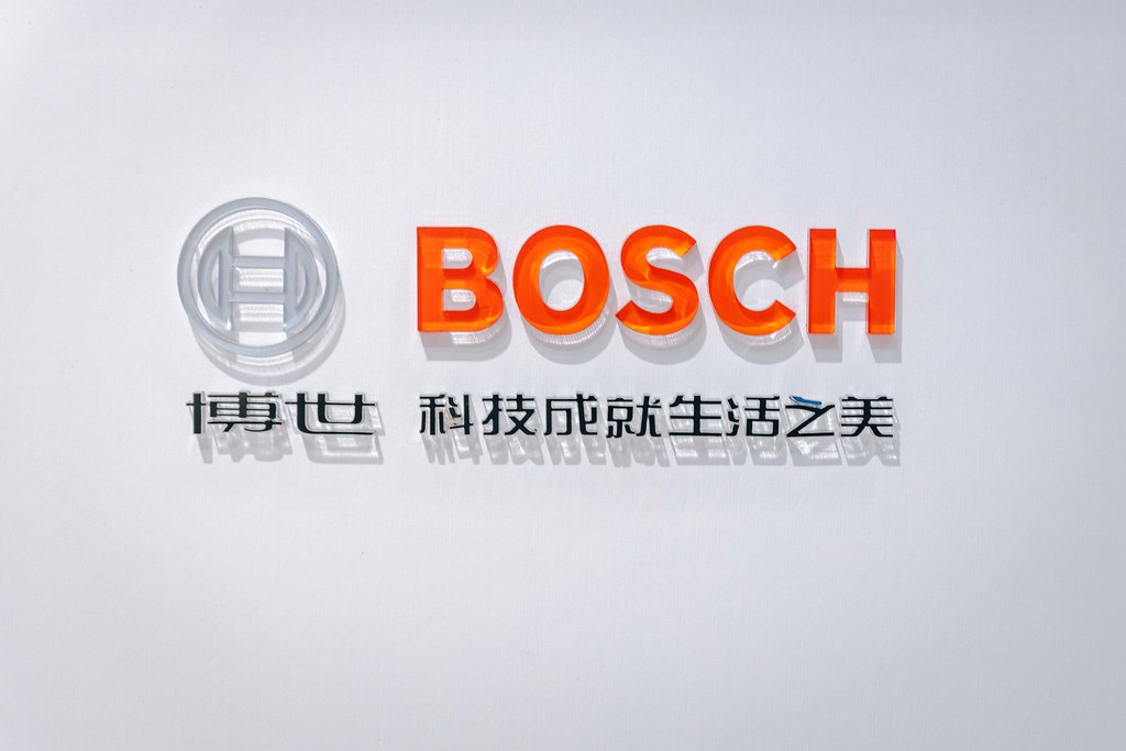 【中肯‧開箱】博世 Bosch 智能電子鎖 ID60｜鏡面設計有質感．博世Bosch電子鎖．台北設計建材中心．智能電子鎖推薦！ @包子爸の食尚攝影手札