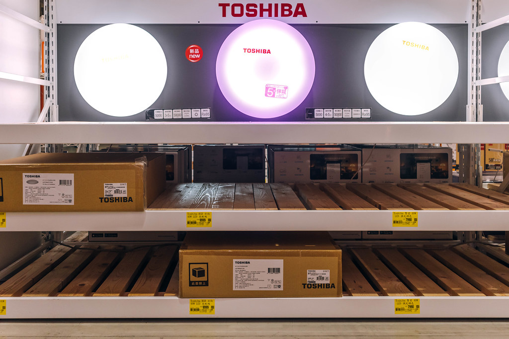 【Toshiba 希望40W LED 調光調色美肌吸頂燈】LEDTWRAP12-M10｜免費吸頂燈到府安裝服務．6種情境模式5萬小時耐用．Toshiba吸頂燈推薦～中肯‧開箱！ @包子爸の食尚攝影手札