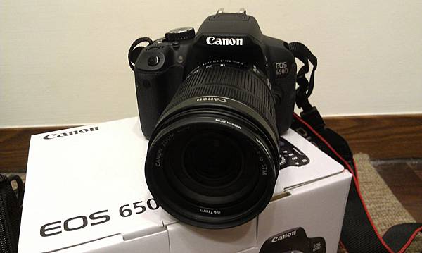 【中肯‧開箱】Canon EOS 650D+18-135mm IS STM‧人生第一台單眼！ @包子爸の食尚攝影手札