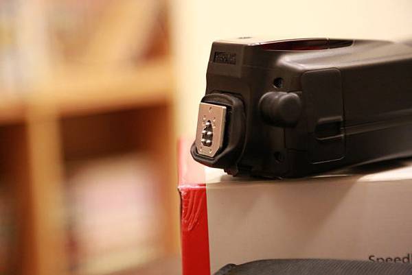 【中肯‧開箱】Canon Speedlite 580EX II + 實拍測試 @包子爸の食尚攝影手札