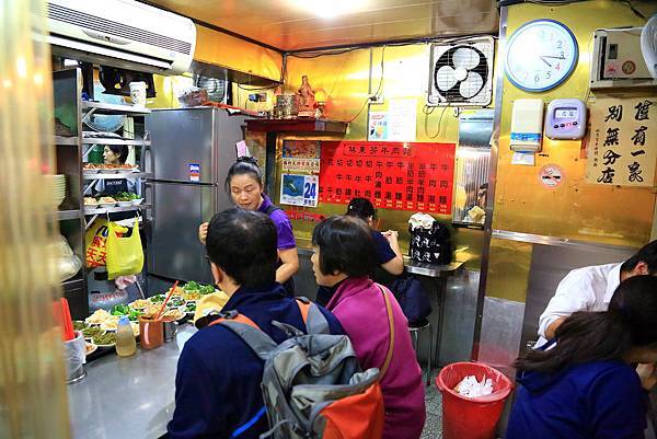 【中肯‧食記】台北東區‧林東芳牛肉麵 @包子爸の食尚攝影手札