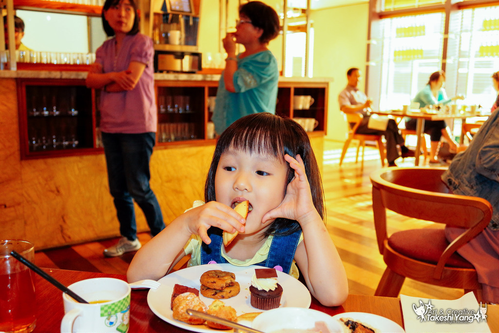 【中肯‧食記】台北君悅大飯店｜凱菲屋下午茶Buffet吃到飽 @包子爸の食尚攝影手札