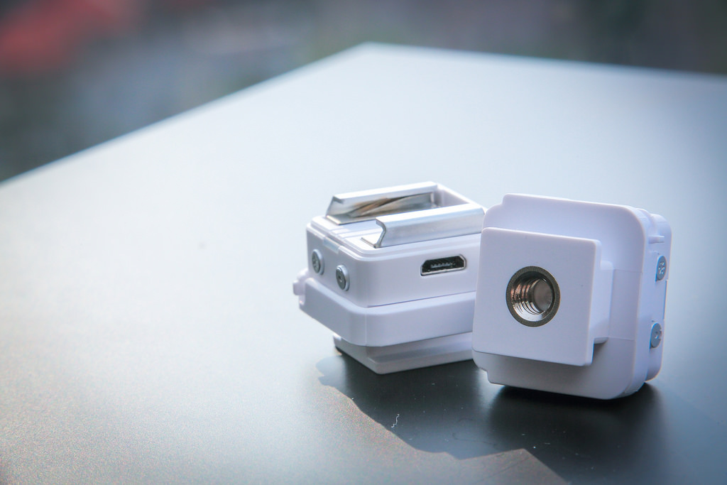【中肯‧開箱】FlashQ ‧史上最小巧可愛的無線引閃器！ @包子爸の食尚攝影手札