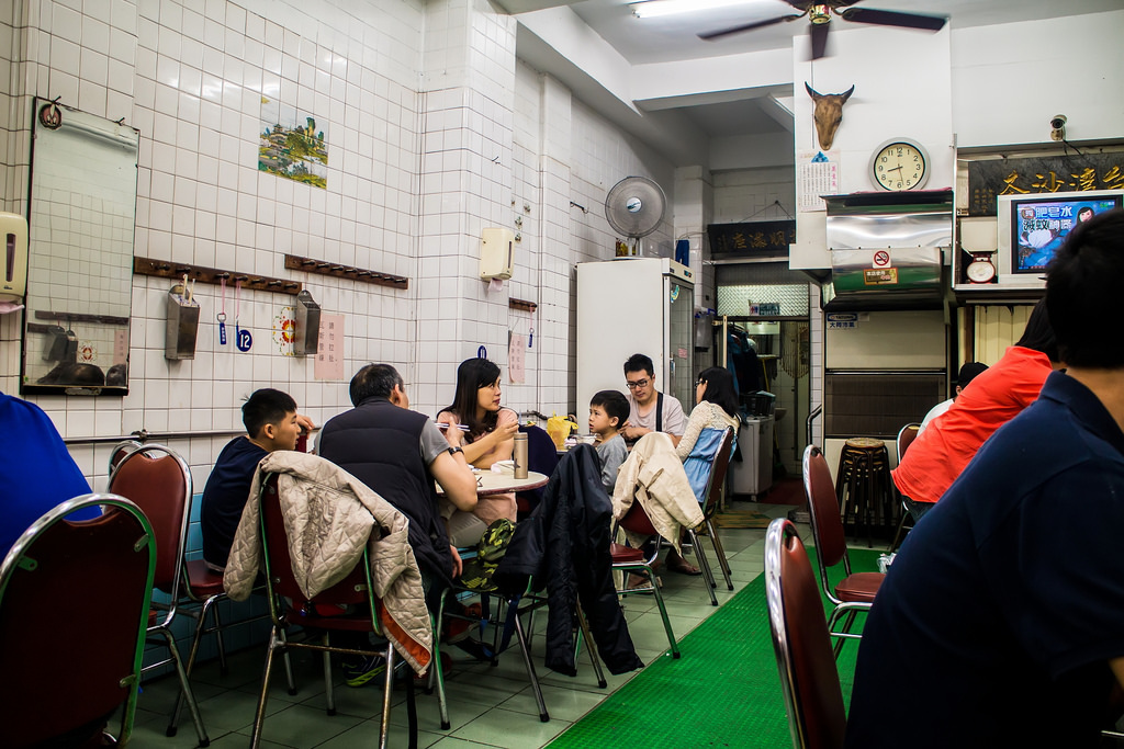 【中肯‧食記】宜蘭羅東夜市‧台灣沙茶 @包子爸の食尚攝影手札