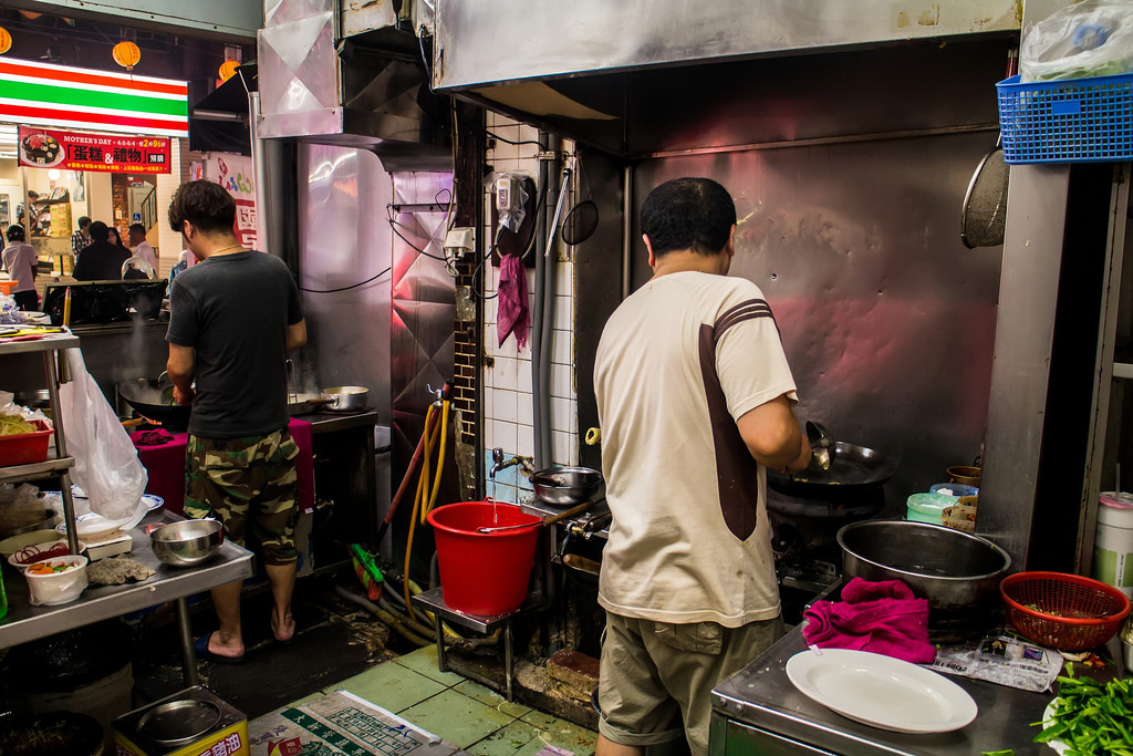 【中肯‧食記】宜蘭羅東夜市‧台灣沙茶 @包子爸の食尚攝影手札
