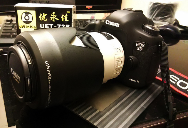 【中肯‧開箱】EF 70-300mm F4-5.6 L IS USM胖白蓮花型遮光罩（黑色） @包子爸の食尚攝影手札