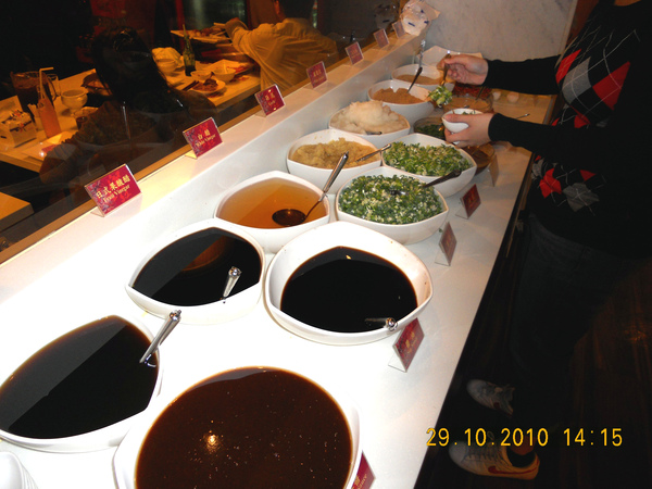 【中肯‧食記】台北‧滿堂紅頂級麻辣鴛鴦鍋（吃到飽） @包子爸の食尚攝影手札